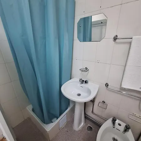 Residencial Ideal Hostel *