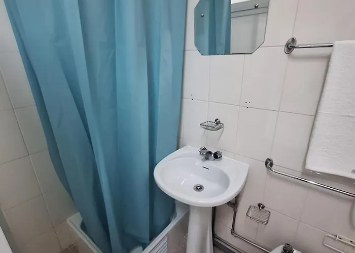 Residencial Ideal Hostel *